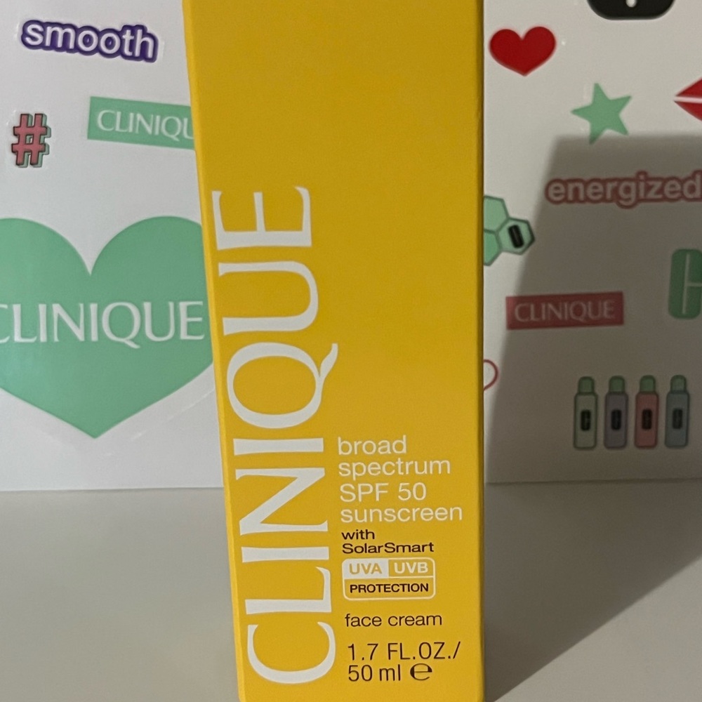 Clinique spf 50 face cream 1.7oz